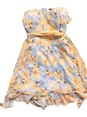 Miss Avenue | NWT Floral Strapless Mini Dress | Size Medium